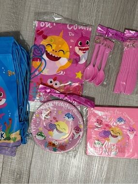 Baby Shark Party Supplies Set - Pink Tableware & Cutlery